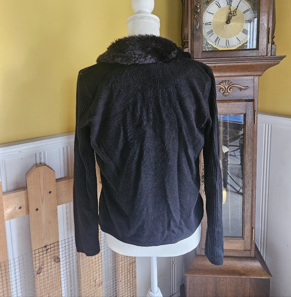Unique Norton McNaughton Black Sweater Cardigan with Faux Fur Collar.size Small - Picture 2 of 8